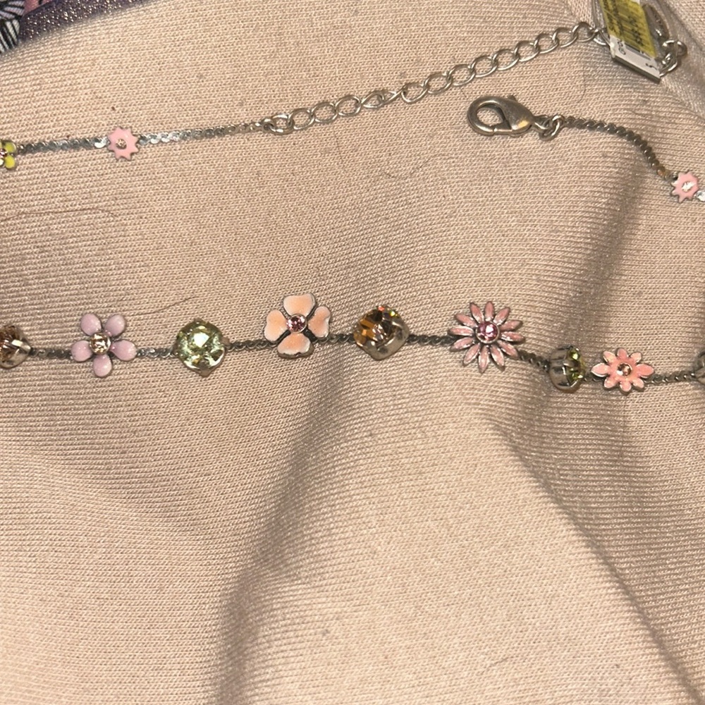 PRETTY PRETTY spring choker BY Pilgrim/Denmark